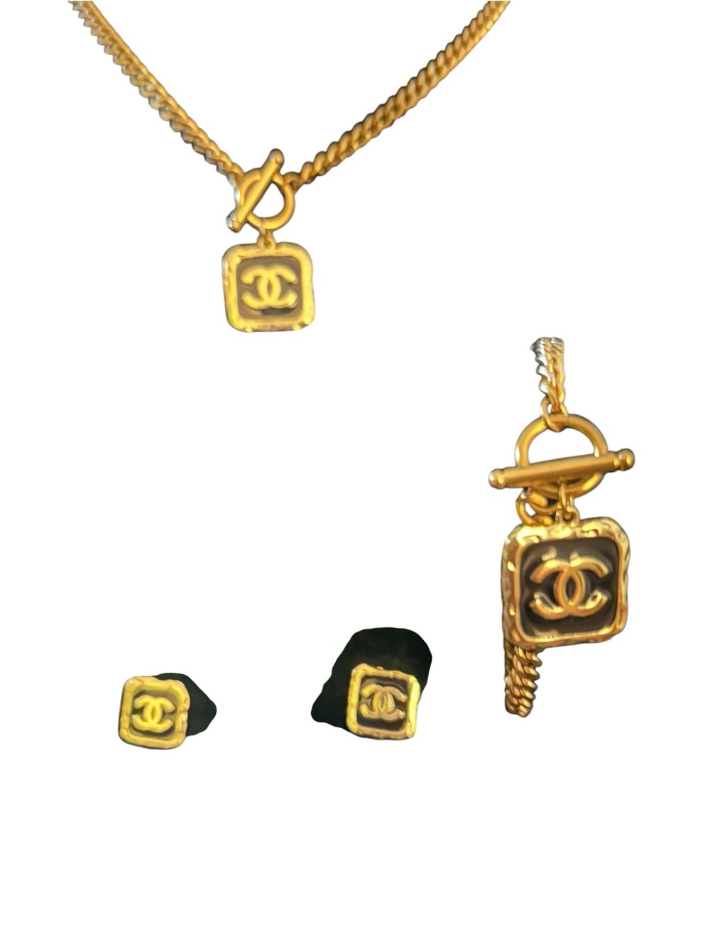 Fashion Jewelry Gold/Black CC Pendant Necklace , earrings & Bracelet Set - Picture 3 of 7